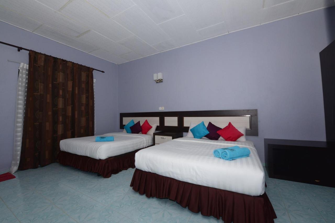 Delta Chenang Resort Pantai Cenang  Kültér fotó