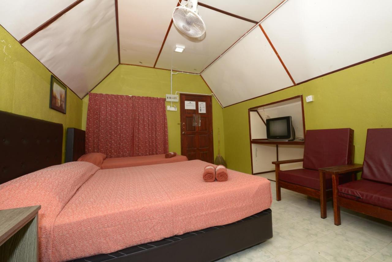 Delta Chenang Resort Pantai Cenang  Kültér fotó